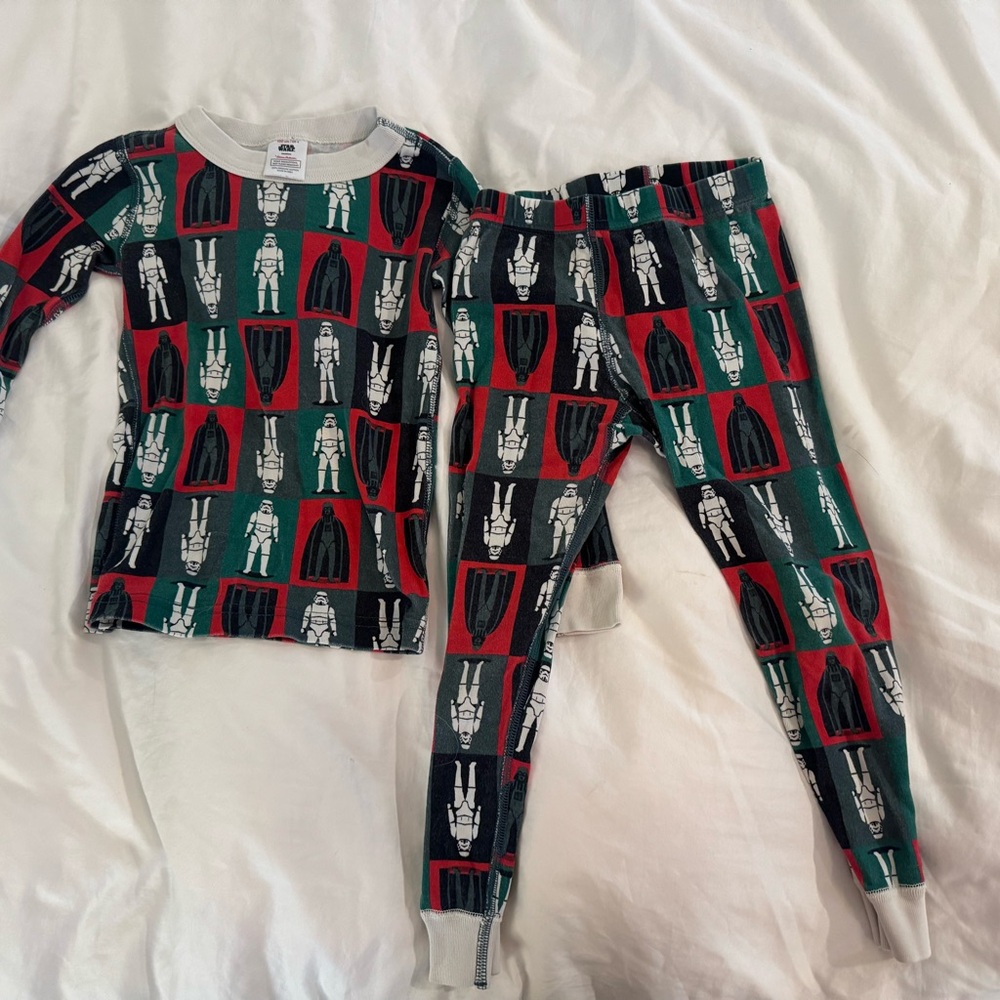 Hanna Andersson Star Wars Holiday Pajama Set - Red, Green, Black